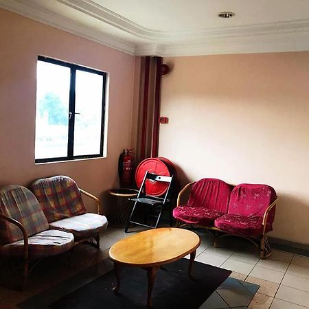 Hotel Sri Raub Extérieur photo